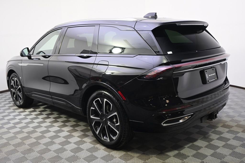 New 2026 Lincoln Nautilus Reserve image 3