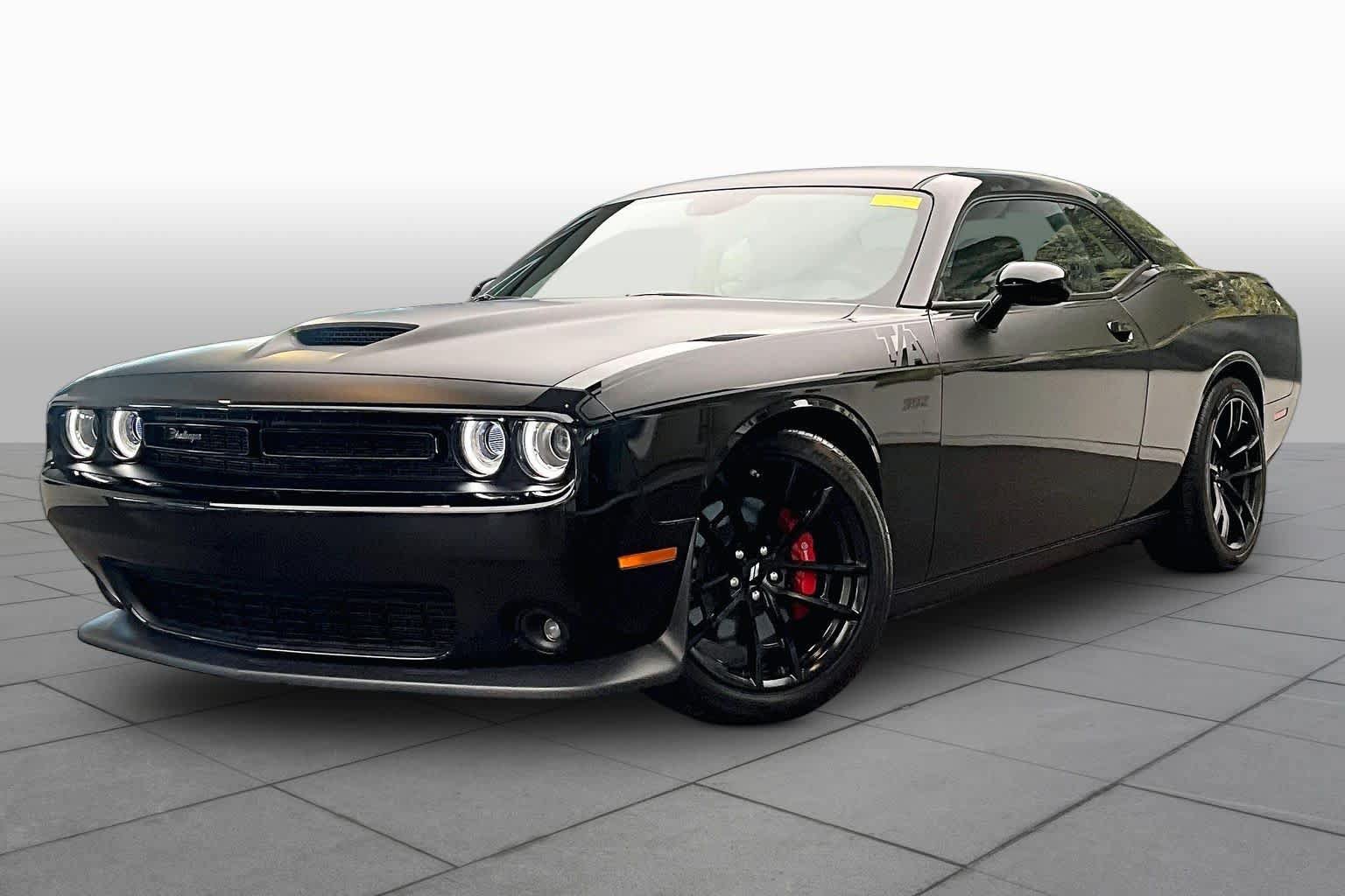 Used 2021 Dodge Challenger R/T Scat Pack w/ T/A Package RWD image 3