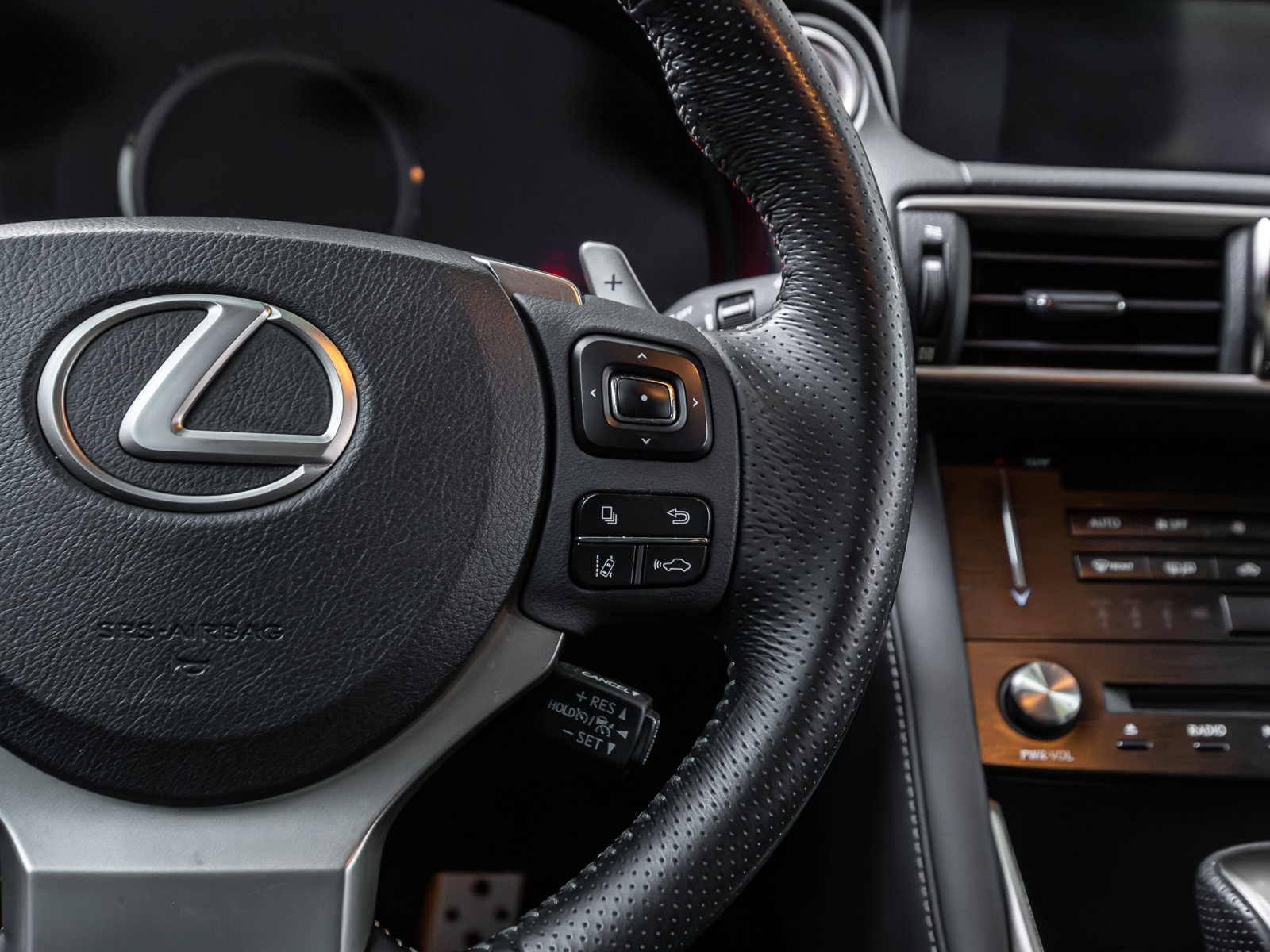 Used 2018 Lexus IS 300 F Sport w/ F Sport Package RWD image 54