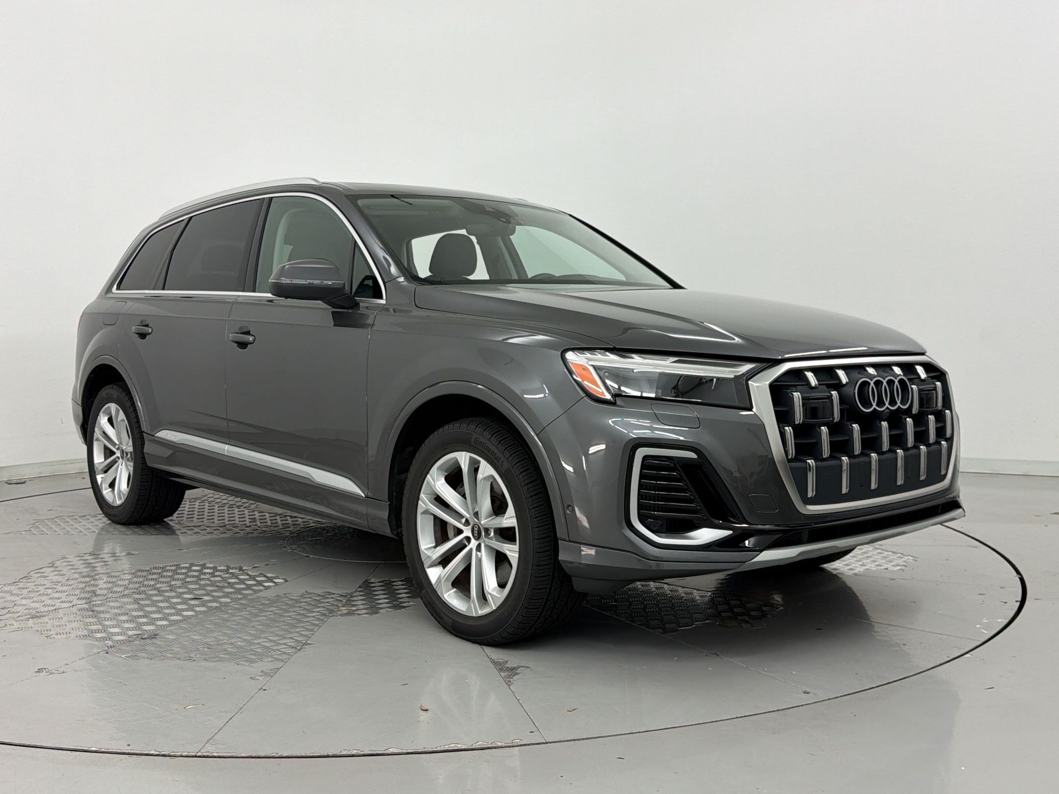 Used 2025 Audi Q7 3.0T Premium Plus AWD/4WD image 7