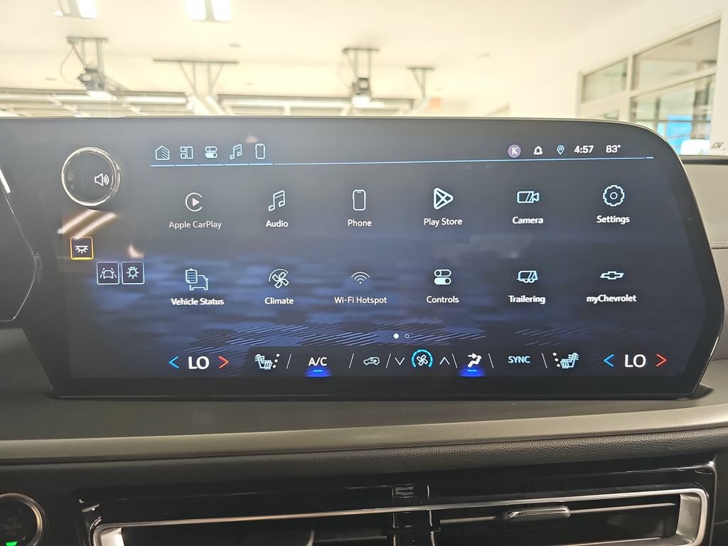 Certified 2024 Chevrolet Traverse LT w/ Trailering Package FWD image 28