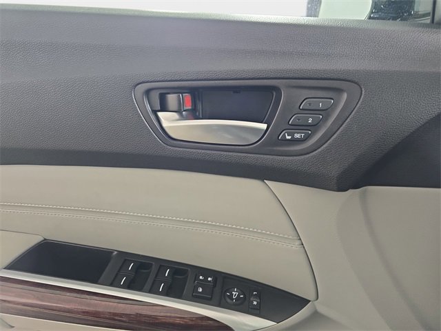 Used 2015 Acura TLX V6 w/ Technology Package image 30
