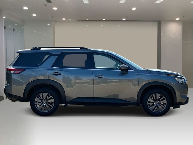 Used 2024 Nissan Pathfinder SV AWD/4WD image 5