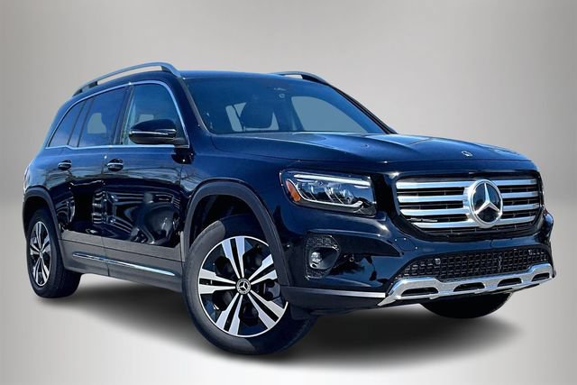 Used 2025 Mercedes-Benz GLB 250 image 1