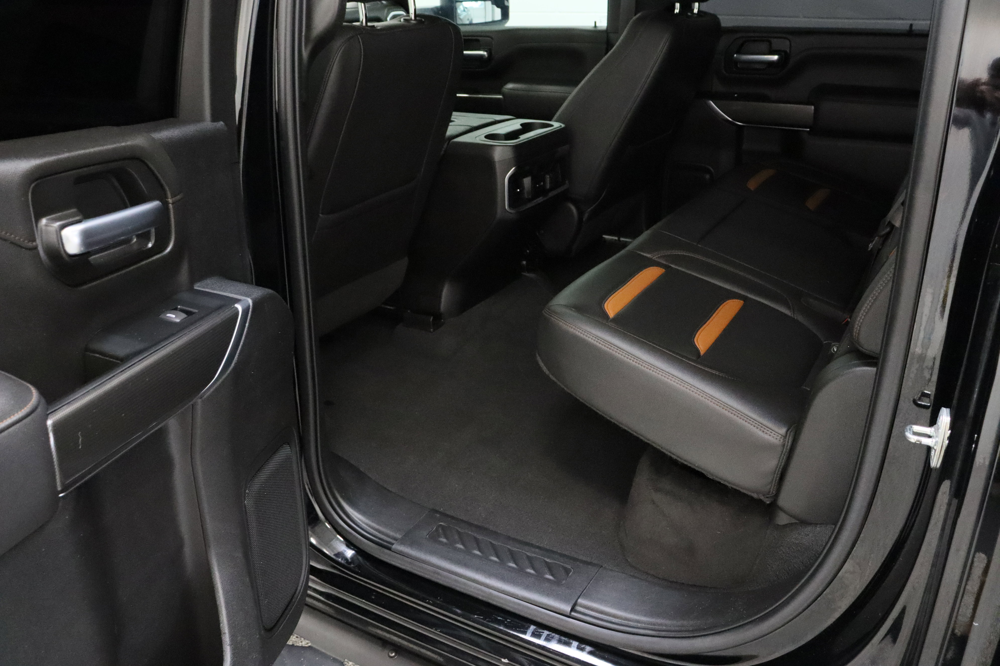 Used 2022 GMC Sierra 2500 AT4 image 28