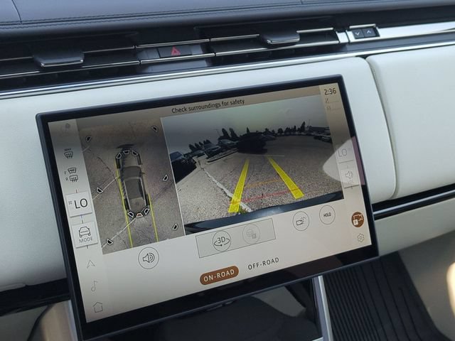 New 2026 Land Rover Range Rover Long Wheelbase SE AWD/4WD image 10