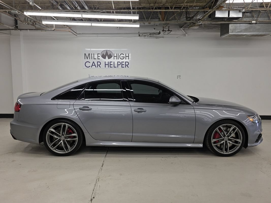 Used 2017 Audi S6 Prestige w/ S6 Sport Package AWD/4WD image 6