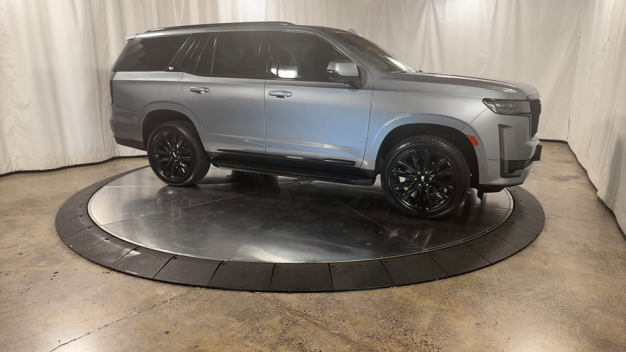 Used 2024 Cadillac Escalade Sport image 3