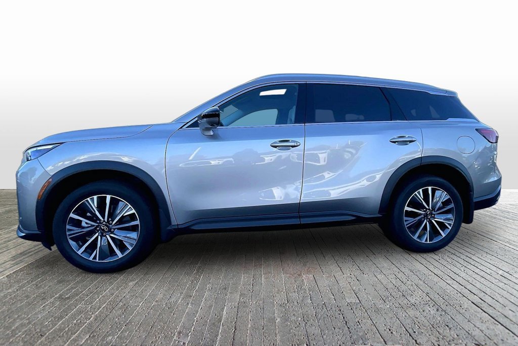 Certified 2027 INFINITI QX60 Luxe w/ Cargo Package AWD/4WD image 4