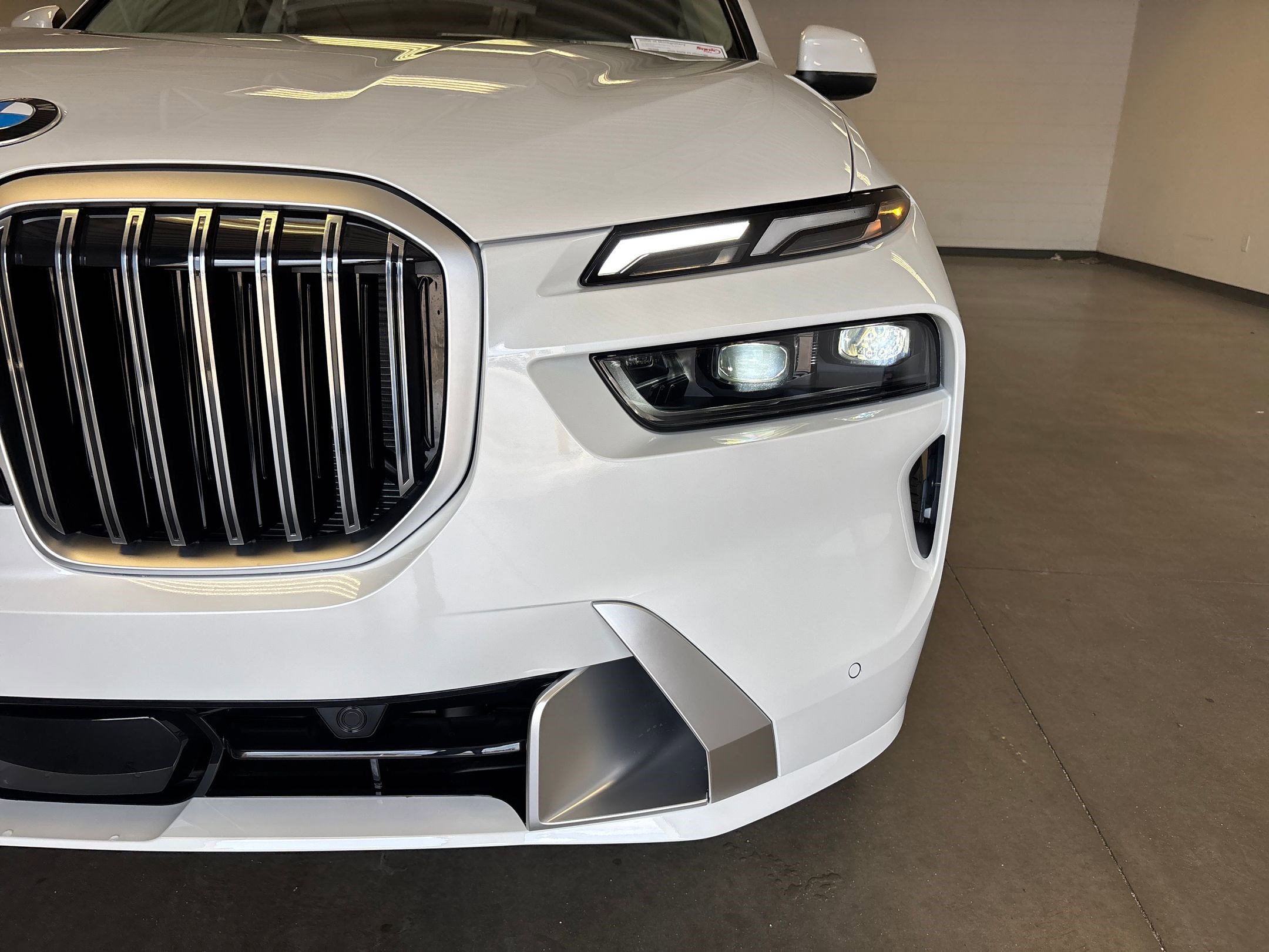 New 2026 BMW X7 xDrive40i image 9