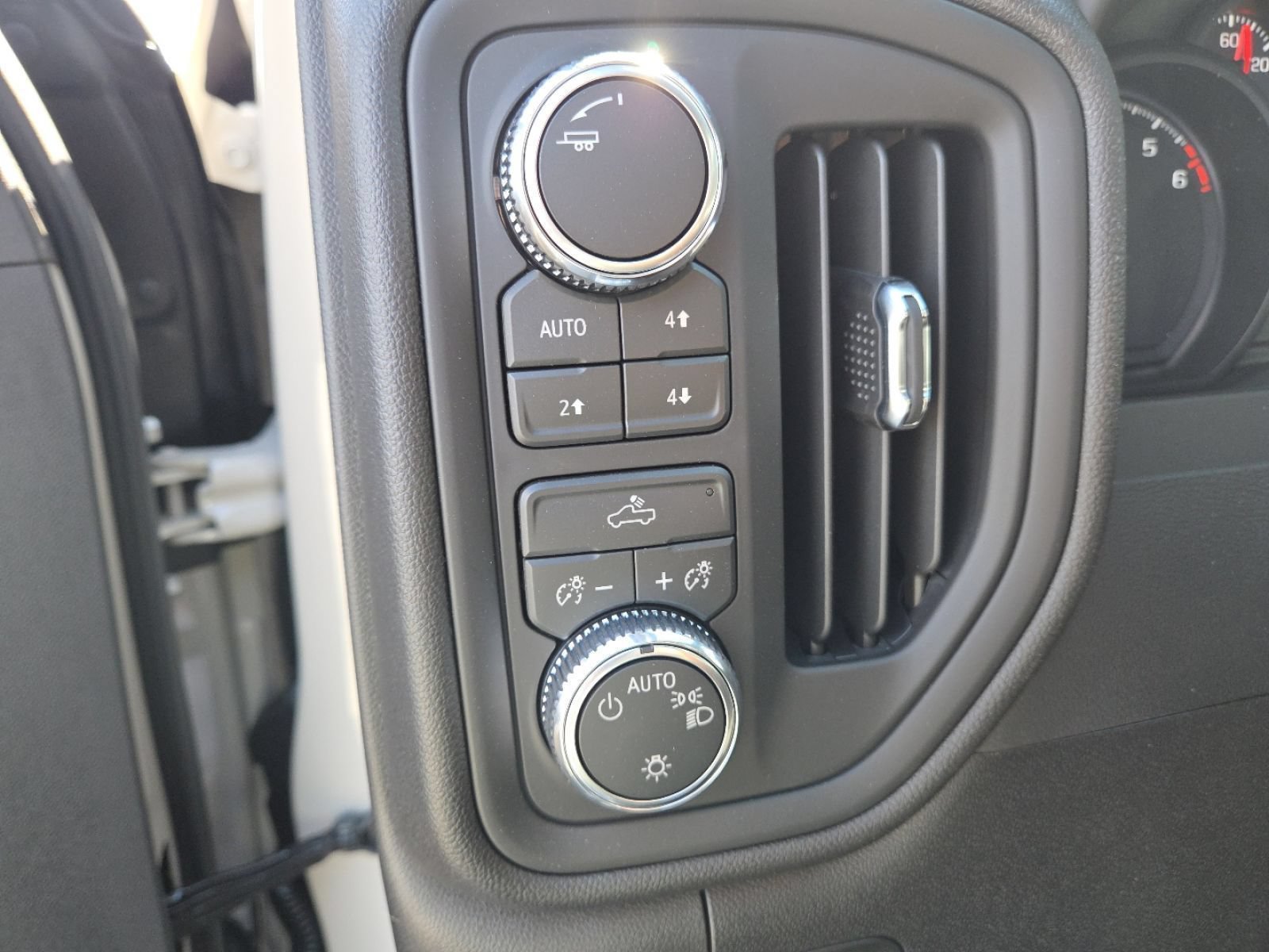 New 2026 GMC Sierra 1500 Pro w/ Graphite Edition AWD/4WD image 5