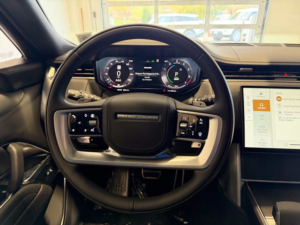 New 2025 Land Rover Range Rover SE AWD/4WD image 16