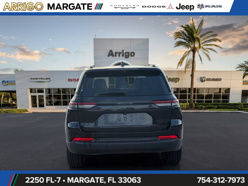 Used 2025 Jeep Grand Cherokee Limited w/ Luxury Tech Group II AWD/4WD image 6