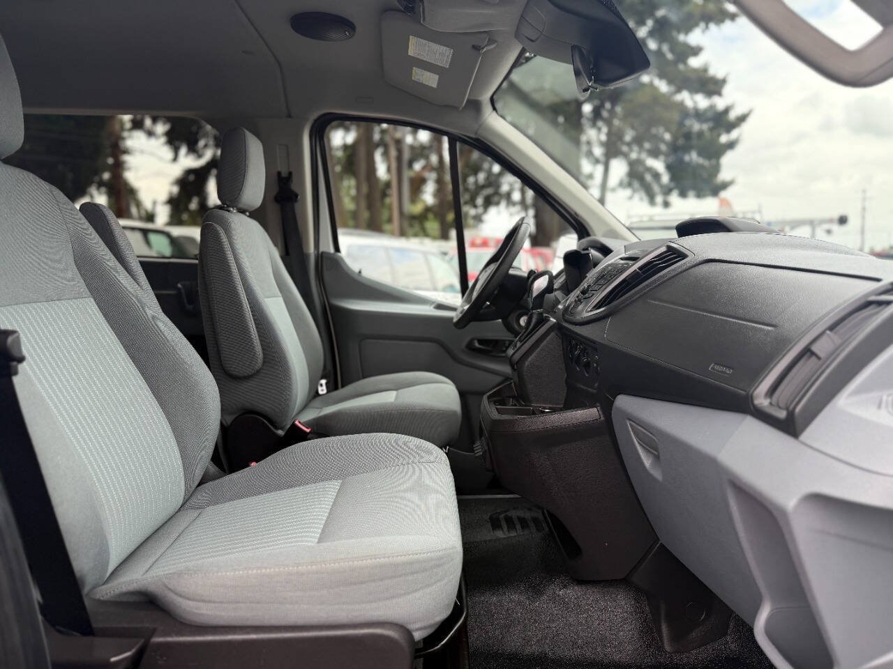 Used 2016 Ford Transit 150 XLT RWD image 18
