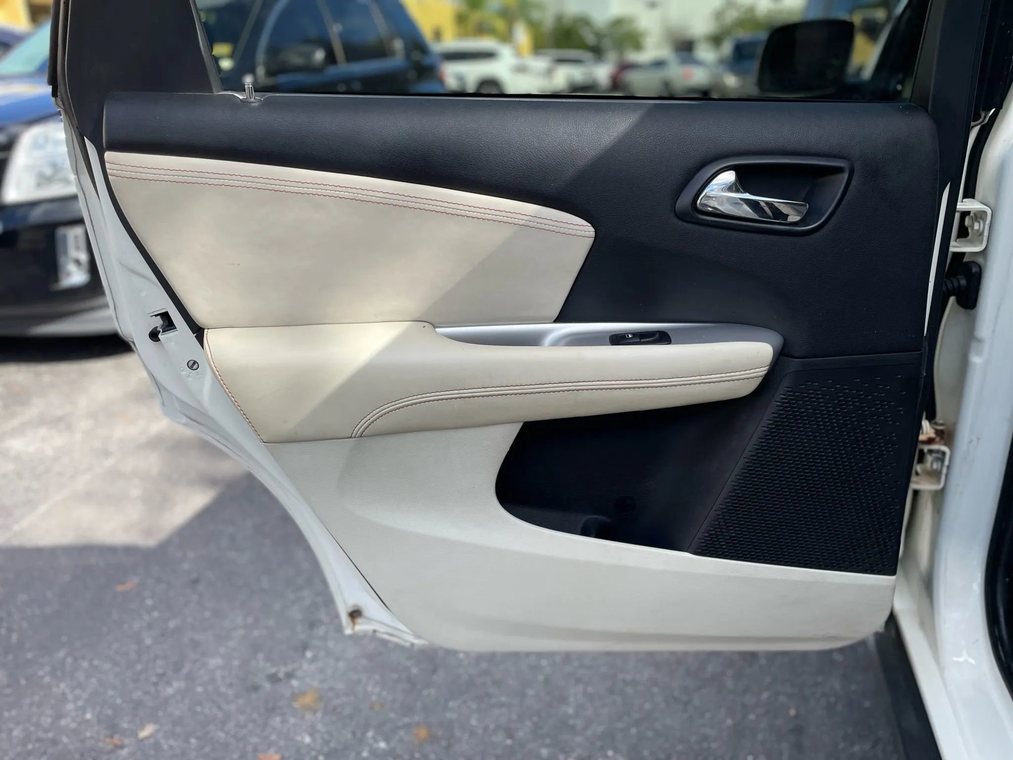 Used 2012 Dodge Journey Crew w/ Flexible Seating Group image 31