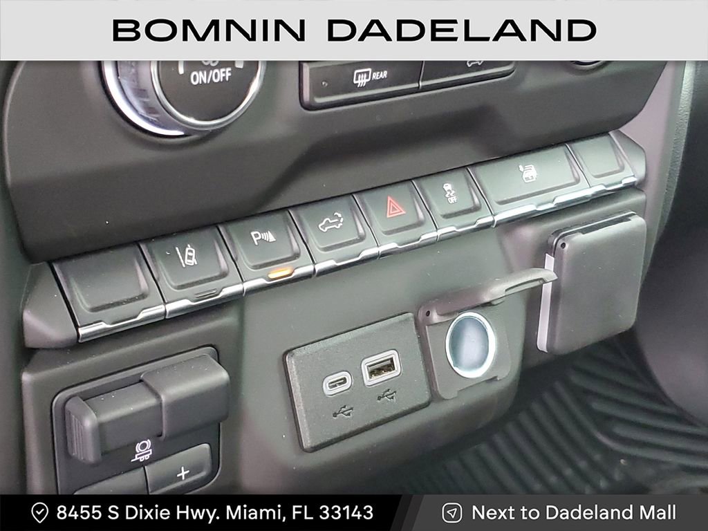 Used 2025 Chevrolet Silverado 2500 Custom w/ Custom Value Package image 24