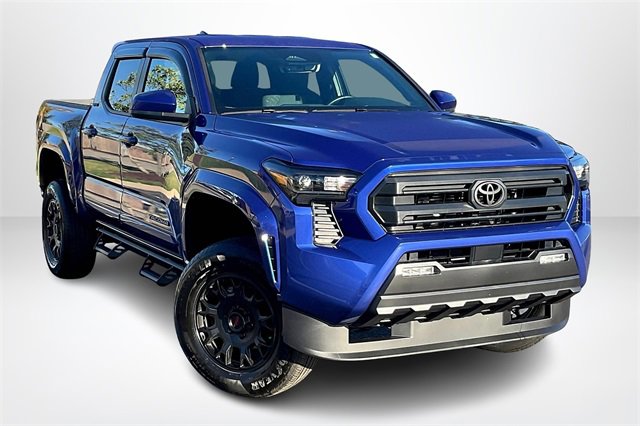 New 2025 Toyota Tacoma SR5