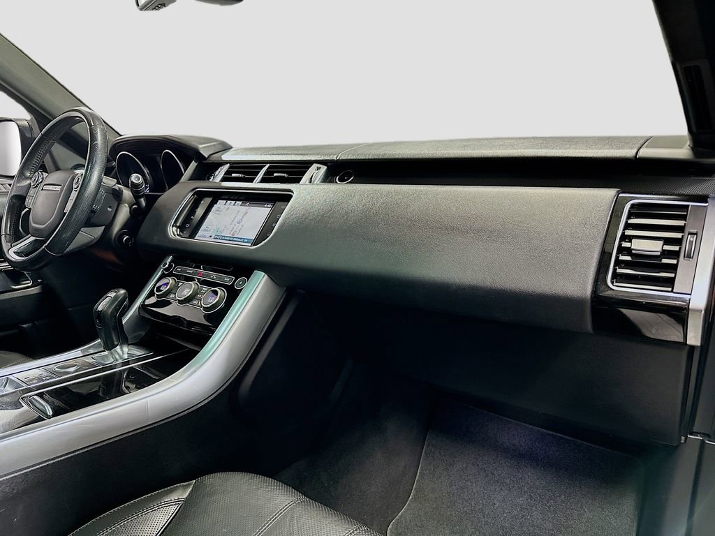 Used 2016 Land Rover Range Rover Sport HSE image 33
