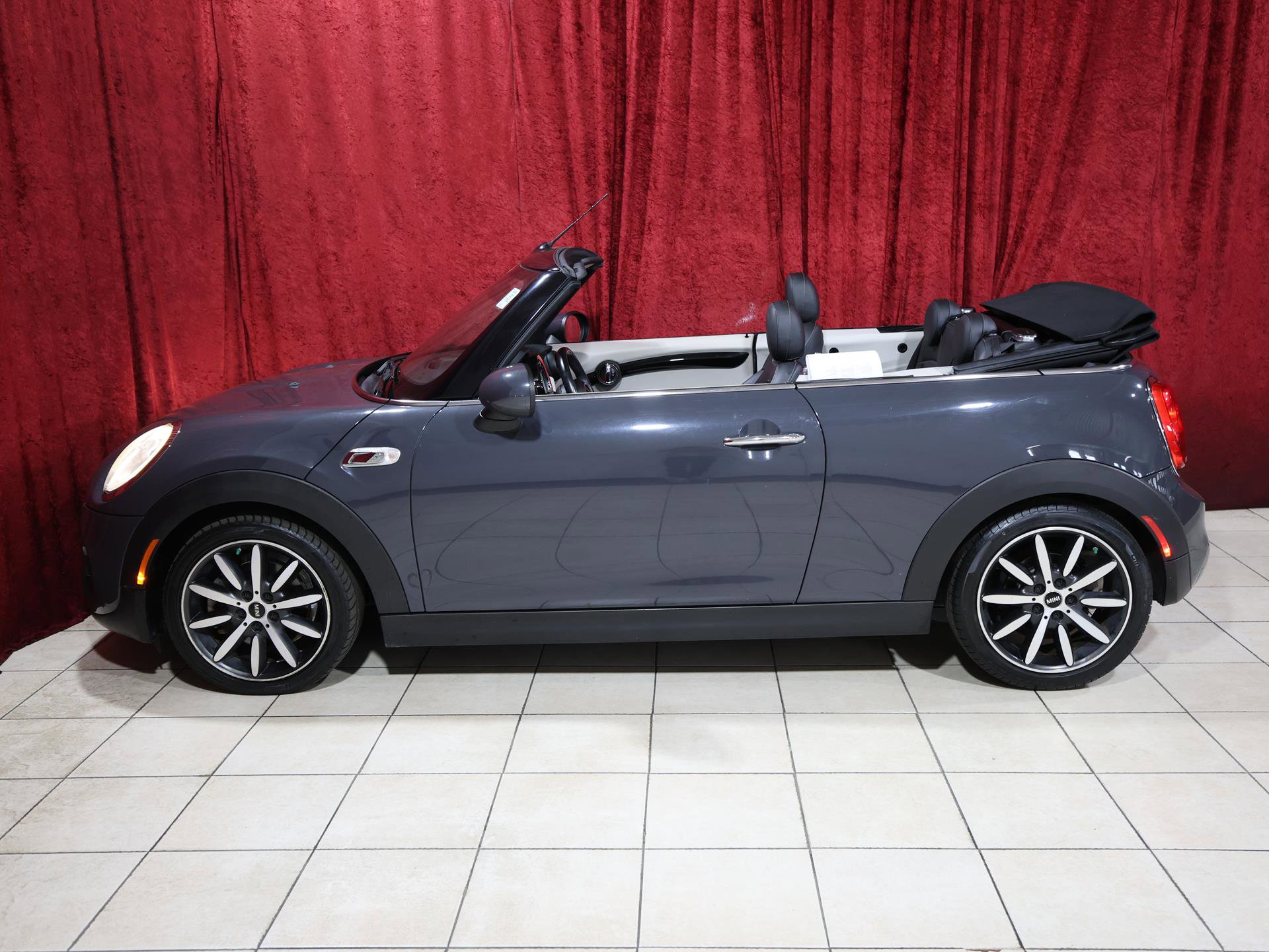 Used 2016 MINI Cooper S image 5