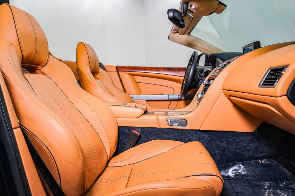 Used 2014 Aston Martin DB9 Volante RWD image 20