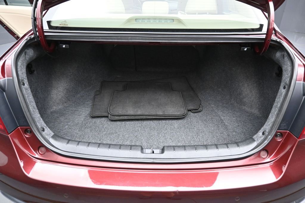Used 2017 Honda Accord Touring image 35