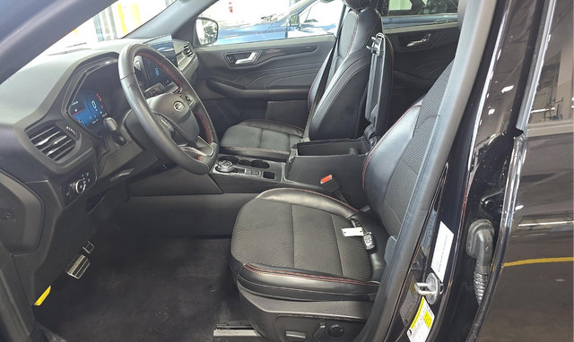 Used 2023 Ford Escape ST-Line Select w/ Tech Pack #2 AWD/4WD image 6