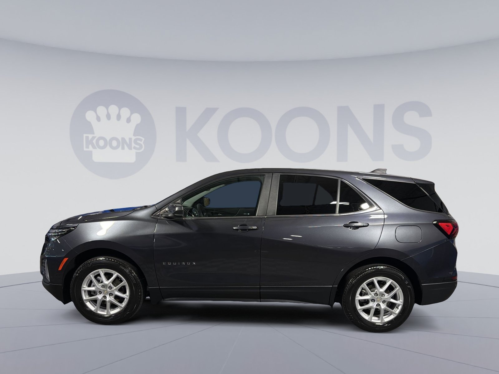 Used 2022 Chevrolet Equinox LT AWD/4WD image 2