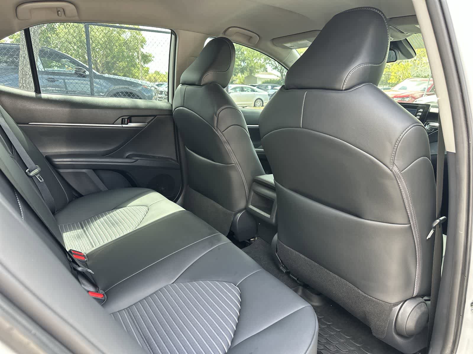 Used 2024 Toyota Camry SE FWD image 17