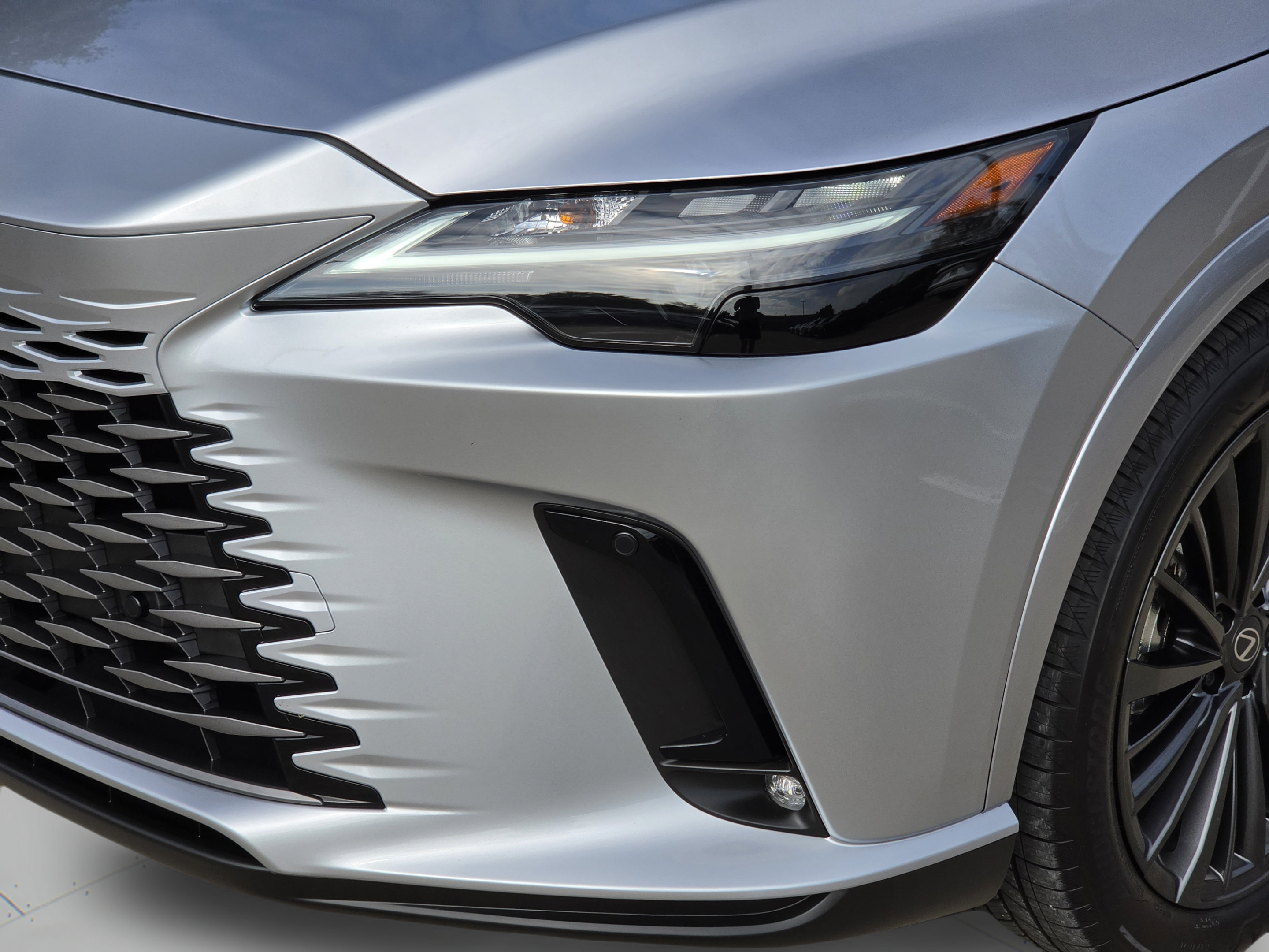 New 2026 Lexus RX 450h AWD w/ Convenience Package image 5