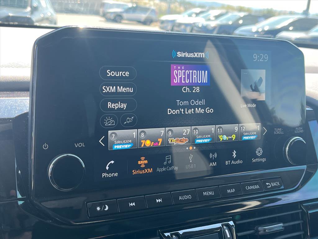 Used 2024 Nissan Pathfinder SL w/ Cargo Package image 17