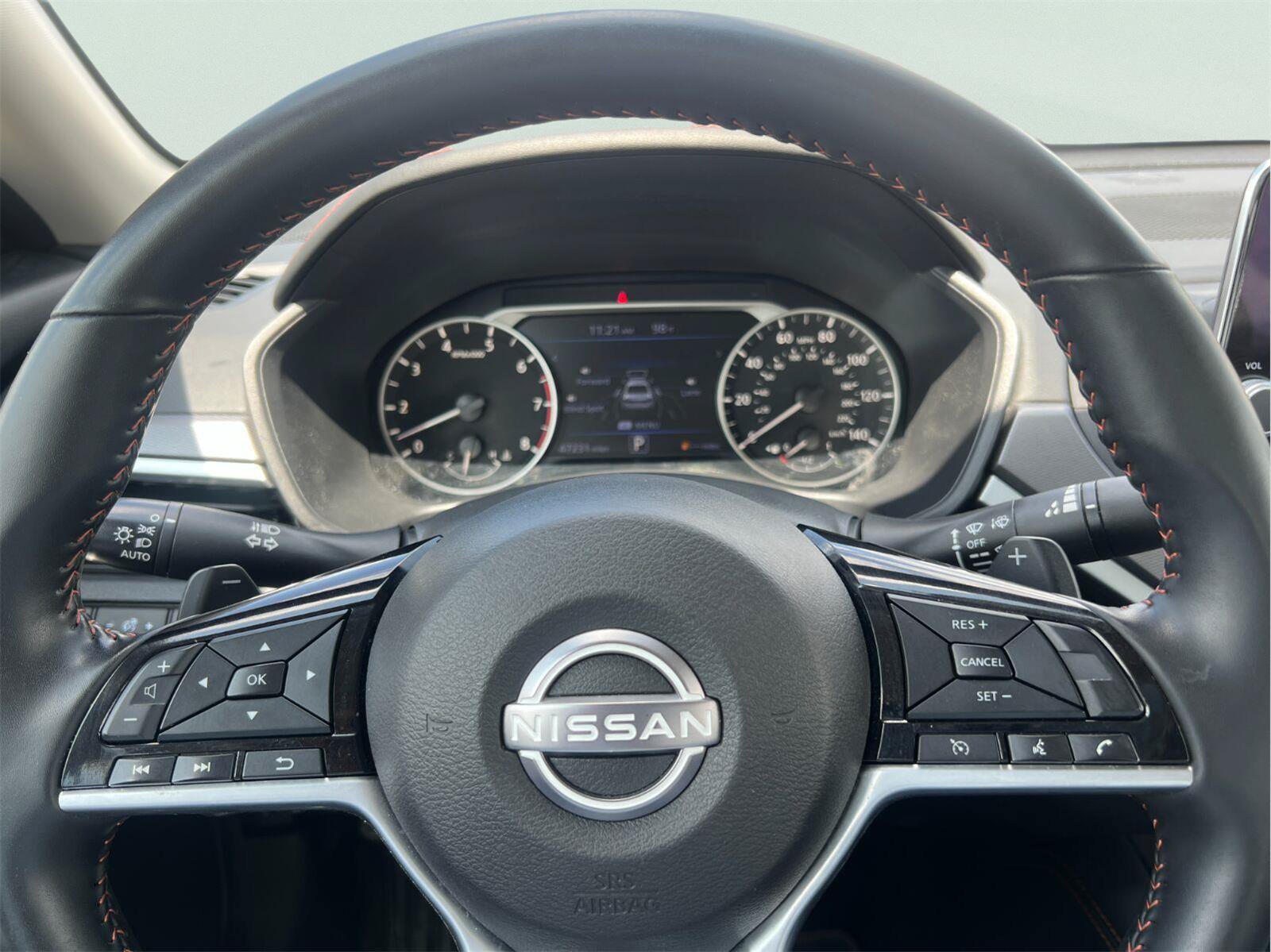 Used 2025 Nissan Altima 2.5 SR FWD image 35