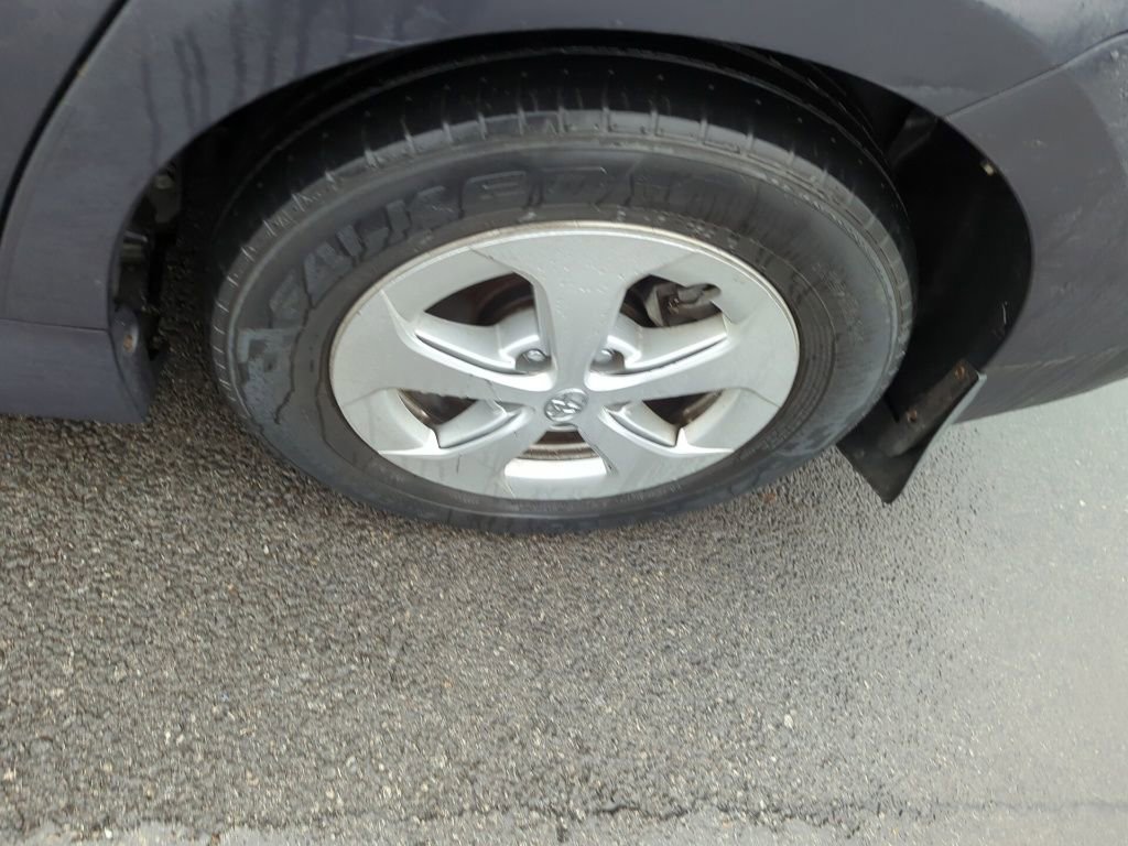 Used 2015 Toyota Prius Four image 5