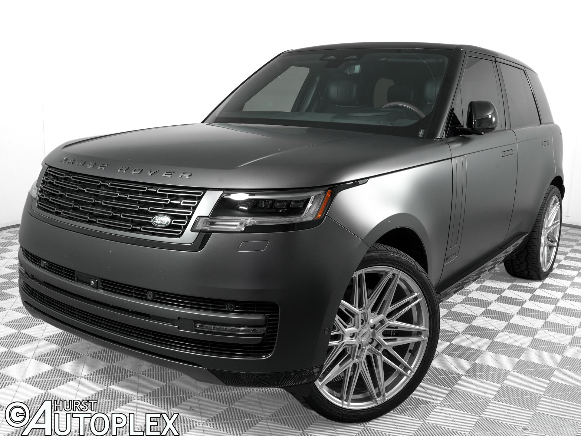 Used 2025 Land Rover Range Rover Autobiography AWD/4WD image 1