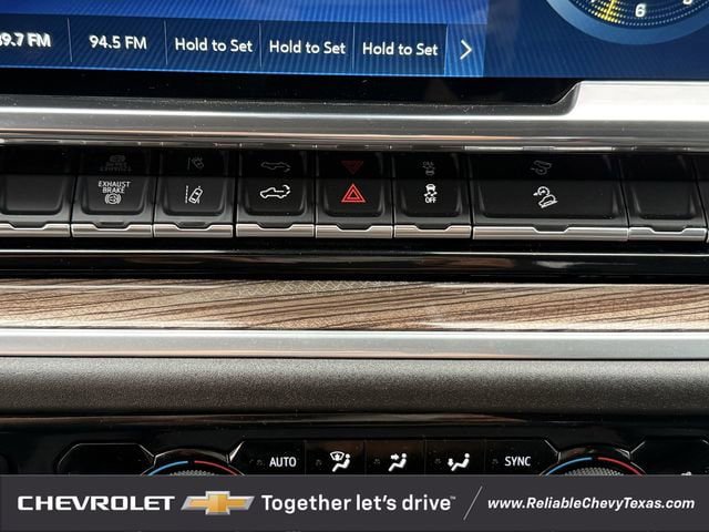 Used 2025 Chevrolet Silverado 2500 LT AWD/4WD image 25