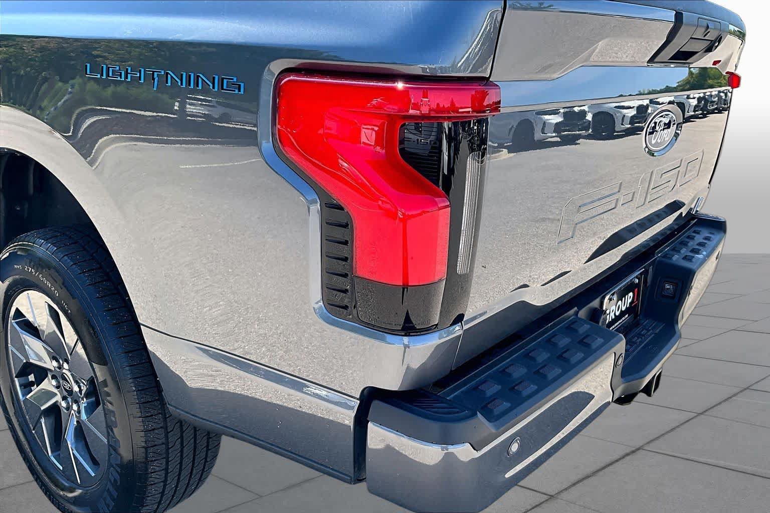 Used 2025 Ford F150 Lightning Flash AWD/4WD image 29