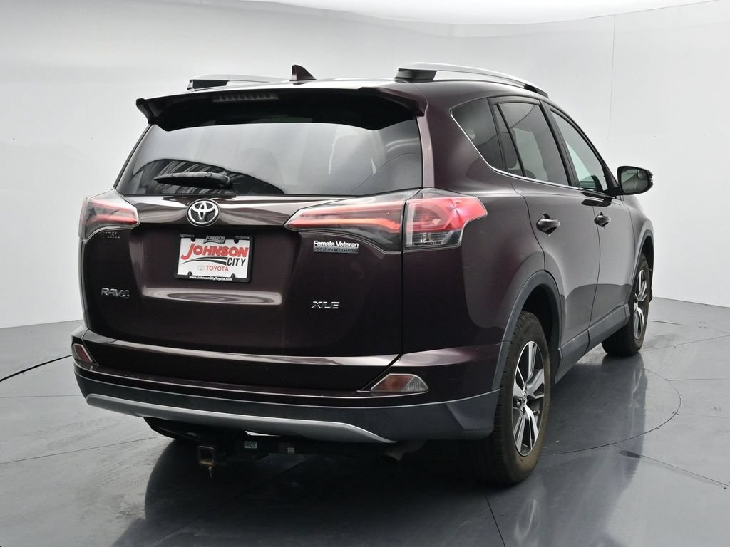 Used 2016 Toyota RAV4 XLE FWD image 6