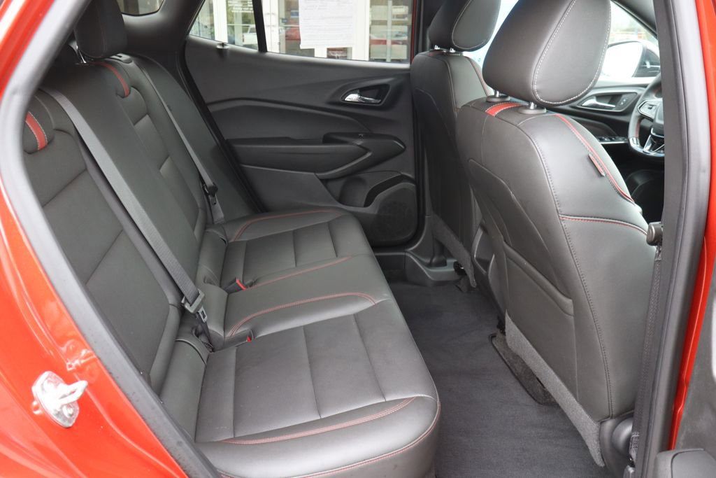 Used 2024 Chevrolet Trax RS w/ Sunroof Package image 20