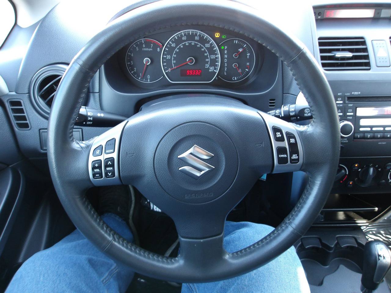 Used 2009 Suzuki SX4 AWD Hatchback image 14