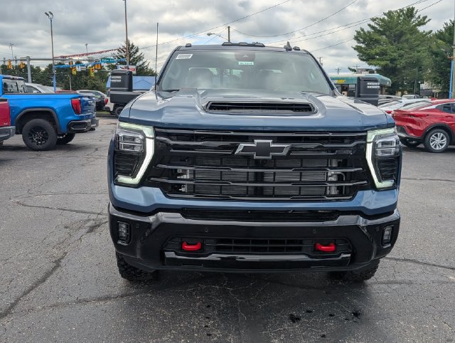 New 2026 Chevrolet Silverado 2500 LT w/ Trail Boss Package AWD/4WD image 2