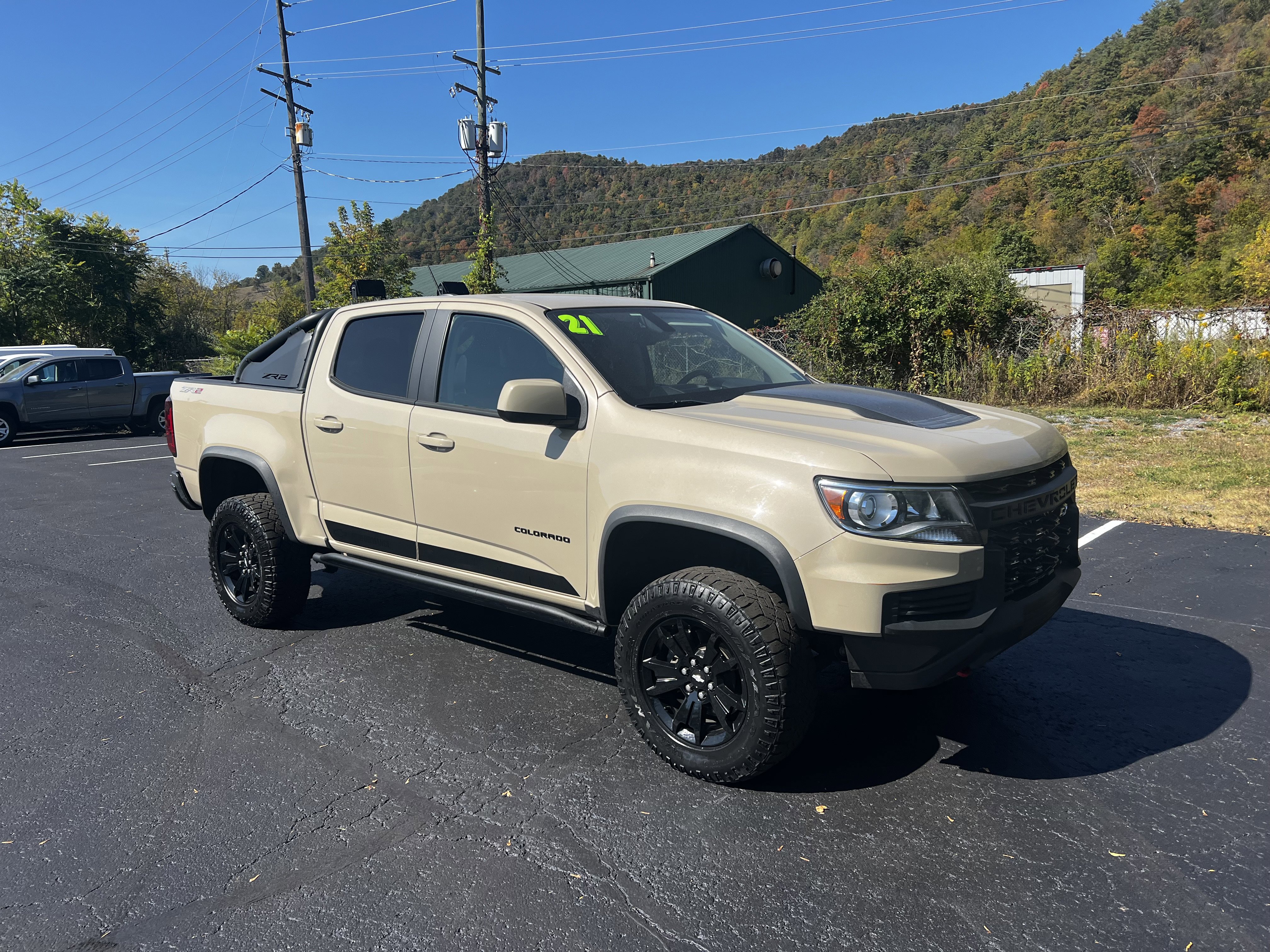 Used 2021 Chevrolet Colorado ZR2 w/ ZR2 Dusk Special Edition image 3