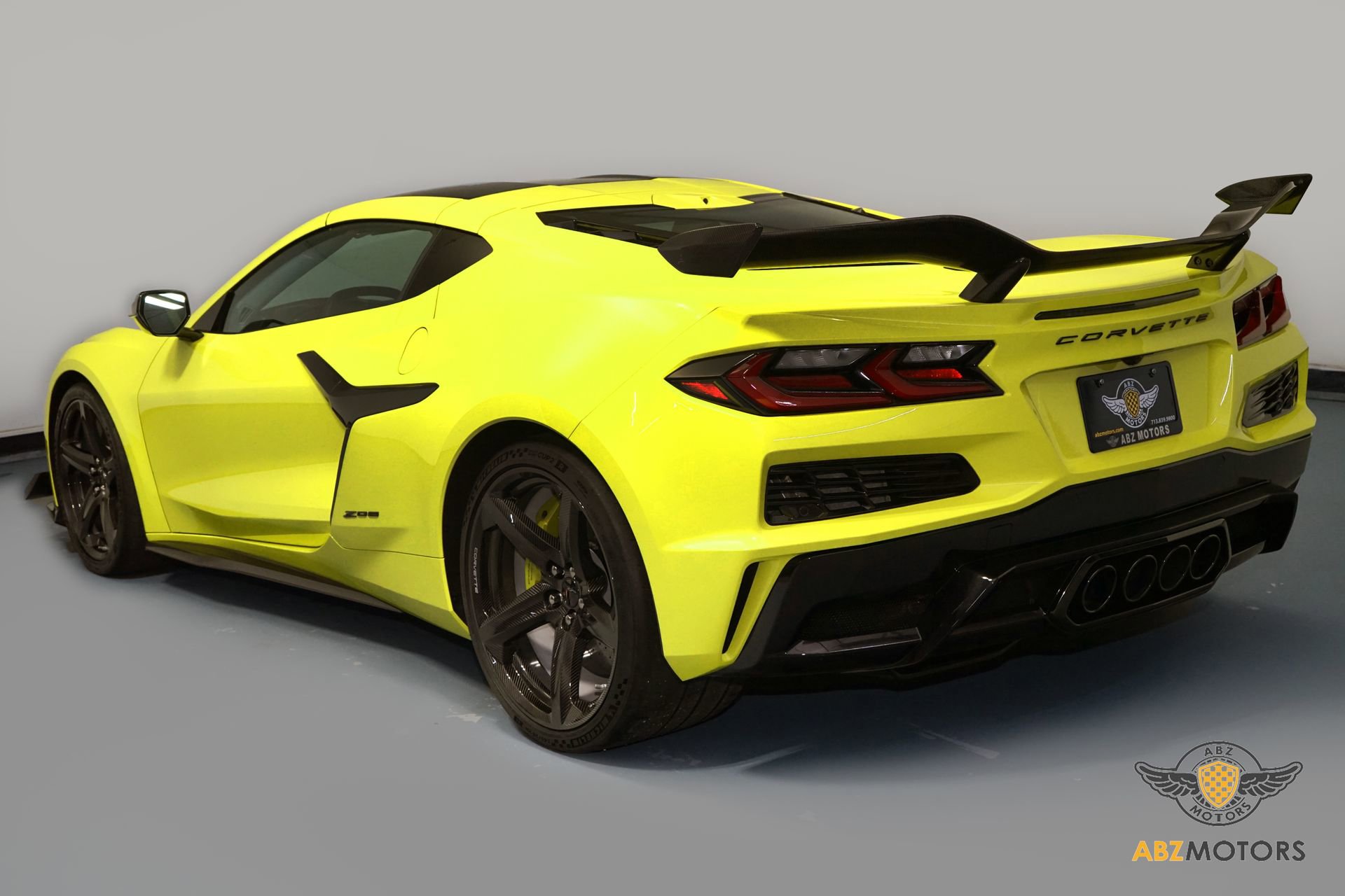 Used 2023 Chevrolet Corvette Z06 w/ Z07 Performance Package image 7