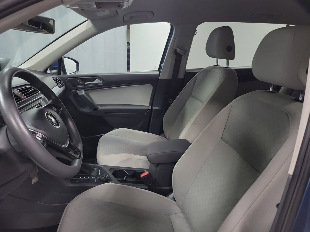 Used 2020 Volkswagen Tiguan S image 14