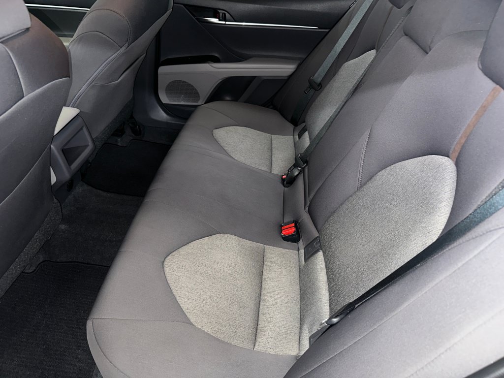 Used 2020 Toyota Camry LE FWD image 16