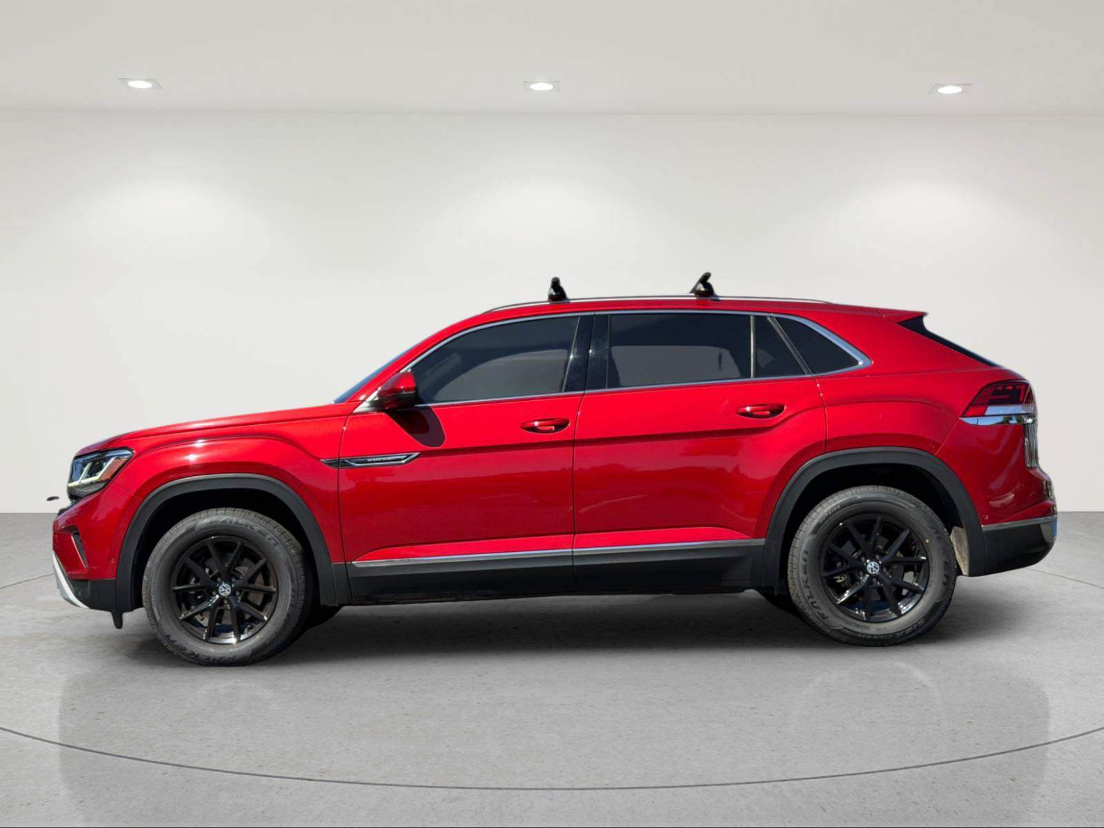 Used 2020 Volkswagen Atlas Cross Sport SEL Premium AWD/4WD image 2
