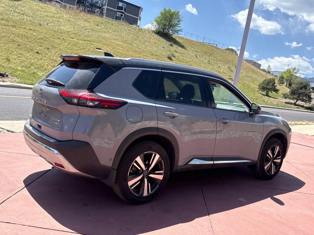 Used 2022 Nissan Rogue Platinum w/ Head-Up Display Package AWD/4WD image 8