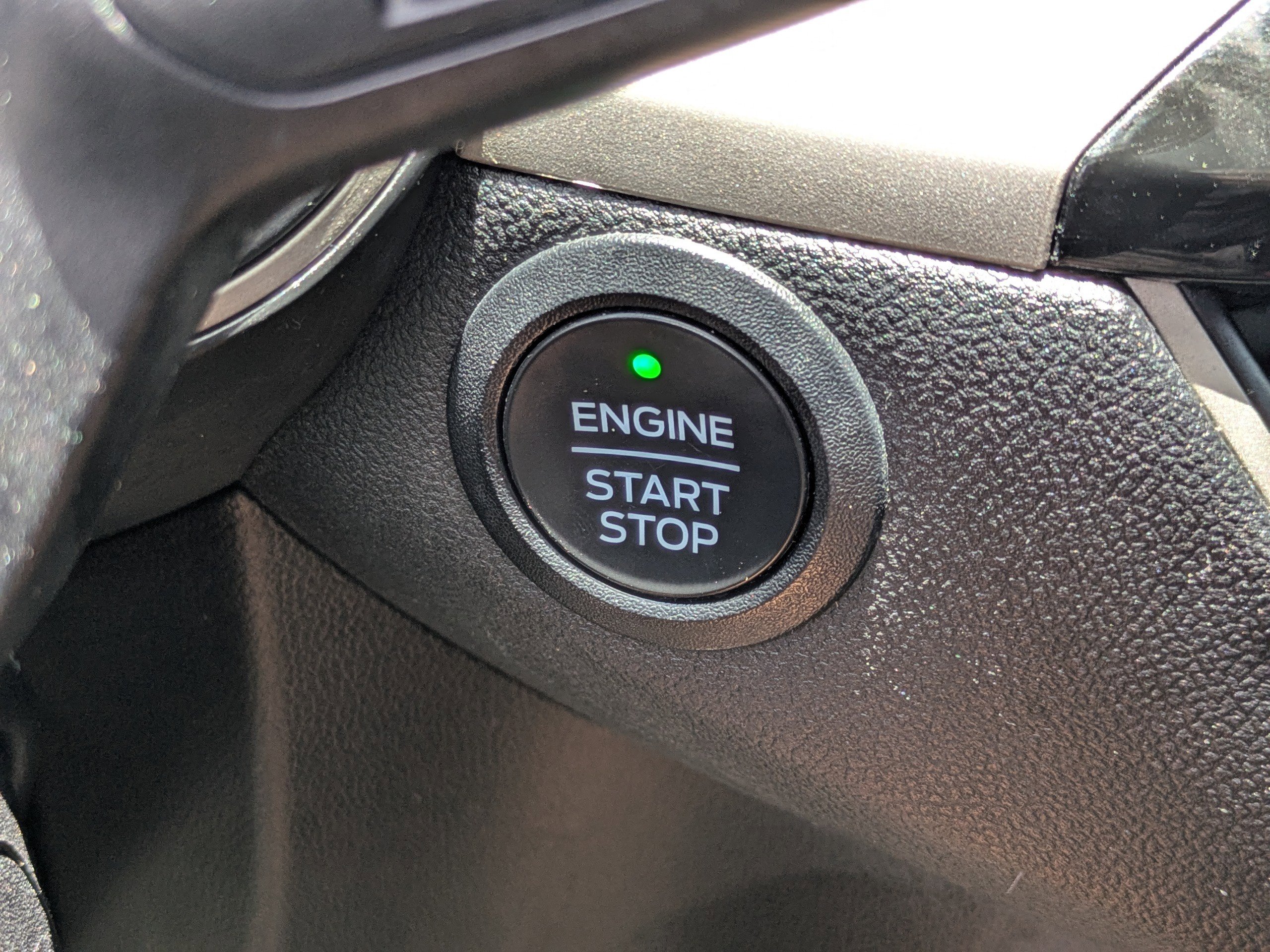 Used 2022 Ford Escape SE w/ SE Sport Appearance Package FWD image 26
