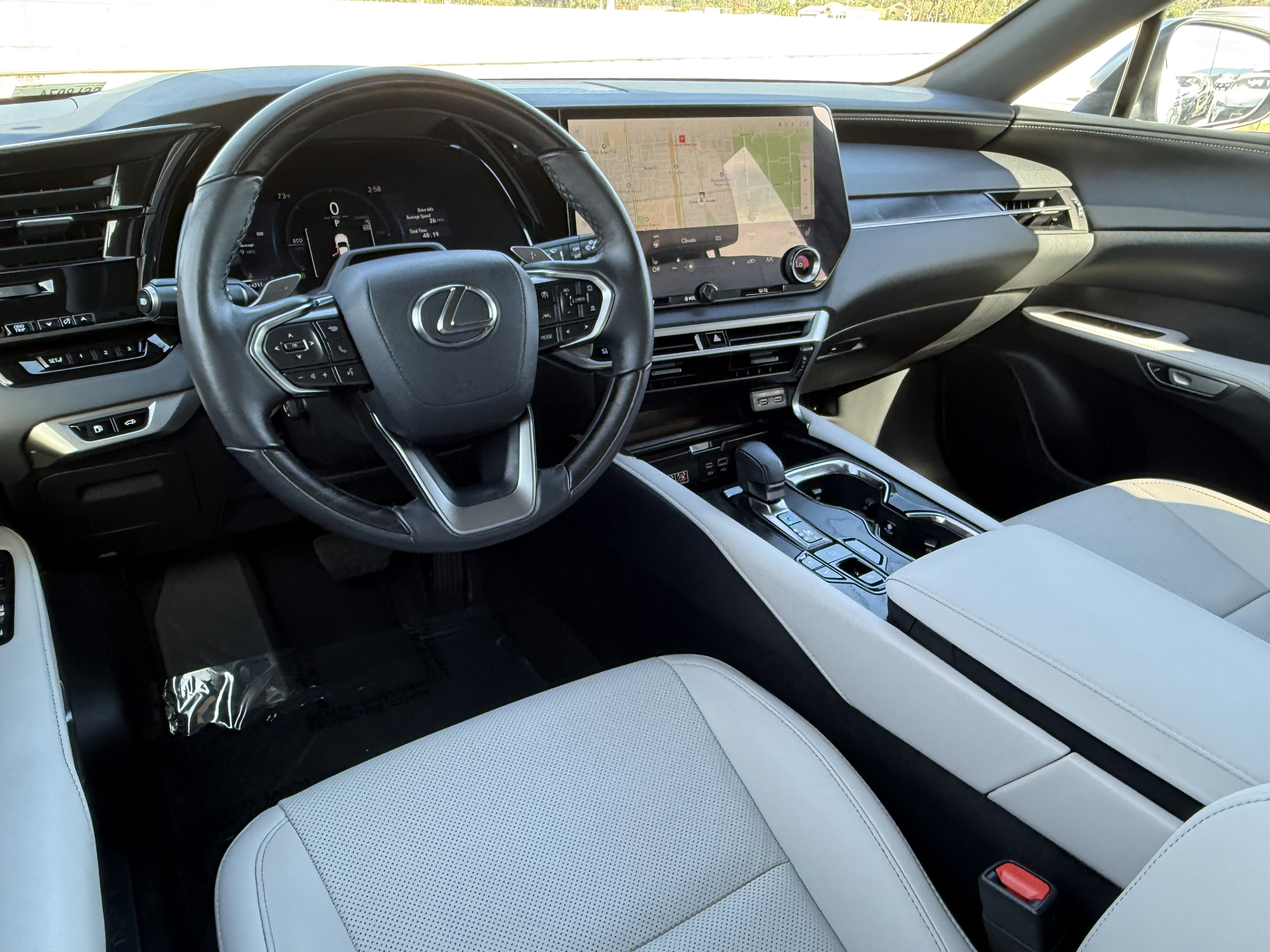 Used 2025 Lexus RX 350h w/ Convenience Package image 29