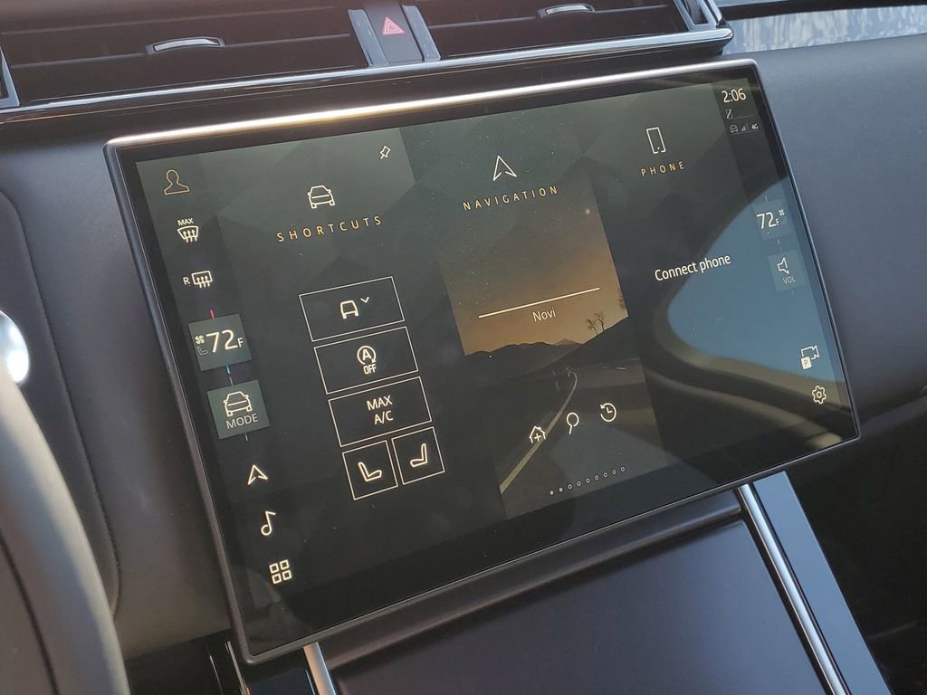 New 2026 Land Rover Range Rover Velar Dynamic SE image 18