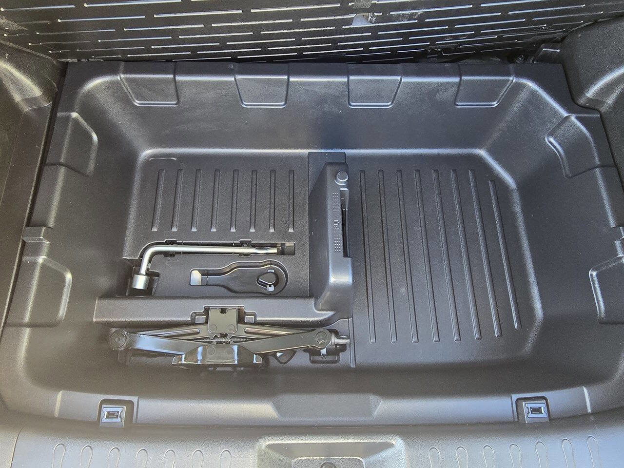 Used 2017 Nissan Juke SV w/ Technology Package image 53