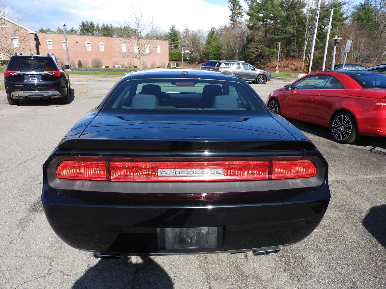 Used 2014 Dodge Challenger R/T image 5